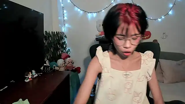 Snapshot of dolliette24 chatting on 11-02-25, 08:00 dolliette24 online show from 11-02-25, 08:00