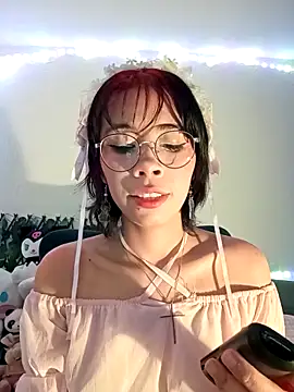 Snapshot of dolliette24 chatting on 11-16-25, 09:20 dolliette24 online show from 11-16-25, 09:20