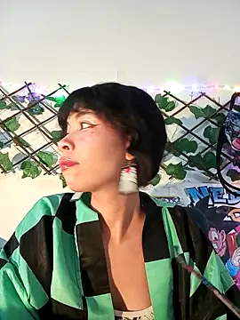 Snapshot of dolliette24 chatting on 04-22-26, 06:27 dolliette24 online show from 04-22-26, 06:27