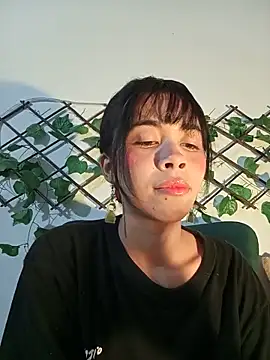 Snapshot of dolliette24 chatting on 05-20-26, 05:35 dolliette24 online show from 05-20-26, 05:35