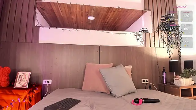 Violet carson online show from 02-16-26, 01:29