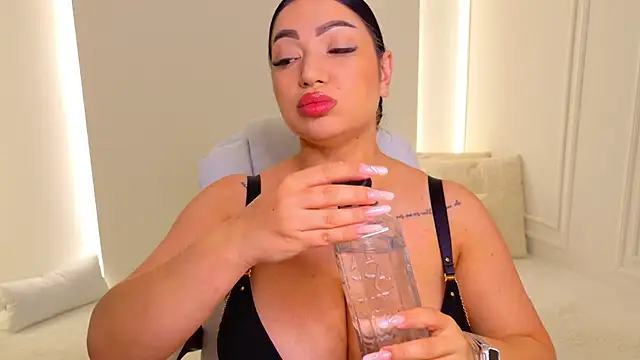 Snapshot of jenny_x_ chatting on 07-06-26, 03:14 jenny x online show from 07-06-26, 03:14