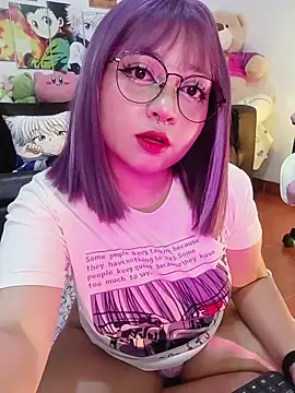 Snapshot of Lolii_Zoe chatting on 11-19-25, 04:34 Lolii Zoe online show from 11-19-25, 04:34