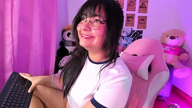 Snapshot of Lolii_Zoe chatting on 02-23-26, 12:02 Lolii Zoe online show from 02-23-26, 12:02