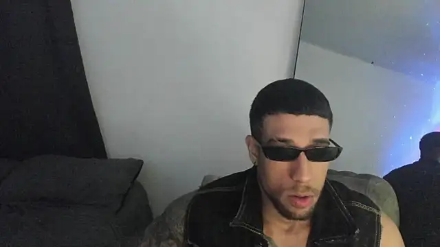 ThiagoLugo online show from 03-08-26, 05:44