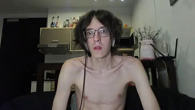 Snapshot of LovesomeCookie chatting on 10-06-25, 03:09 LovesomeCookie online show from 10-06-25, 03:09