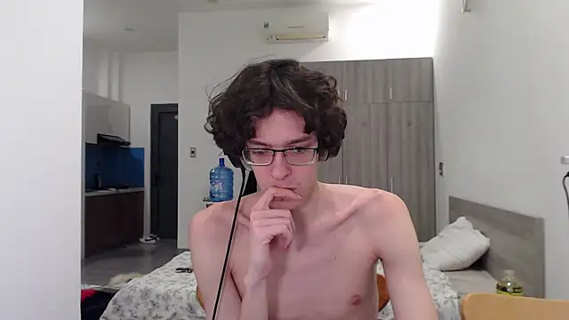 Snapshot of LovesomeCookie chatting on 11-12-25, 06:52 LovesomeCookie online show from 11-12-25, 06:52