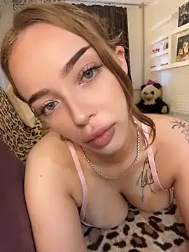 Snapshot of Hannah_xBaby chatting on 06-22-26, 10:56 Hannah xBaby online show from 06-22-26, 10:56