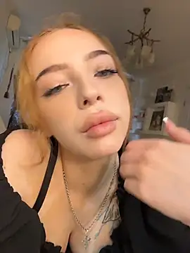 Snapshot of Hannah_xBaby chatting on 06-28-26, 07:47 Hannah xBaby online show from 06-28-26, 07:47
