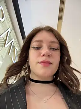 Snapshot of lucy-joy chatting on 02-17-26, 11:18 lucy-joy online show from 02-17-26, 11:18