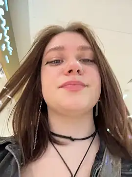 lucy-joy online show from 04-03-26, 09:18