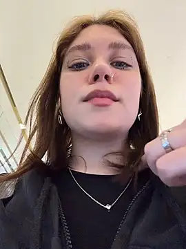 Snapshot of lucy-joy chatting on 06-26-26, 08:30 lucy-joy online show from 06-26-26, 08:30