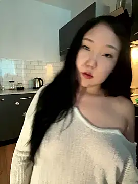 Snapshot of tammy_gun chatting on 01-13-26, 12:32 tammy gun online show from 01-13-26, 12:32