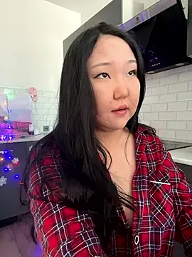 Snapshot of tammy_gun chatting on 01-14-26, 12:00 tammy gun online show from 01-14-26, 12:00