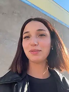 Snapshot of DollyTall chatting on 10-08-25, 09:18 DollyTall online show from 10-08-25, 09:18