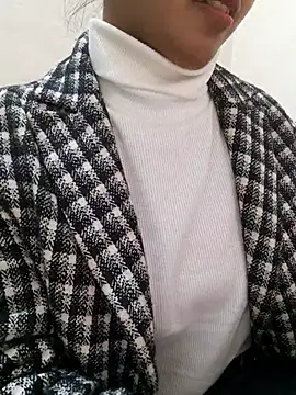 AnkitaDevi online show from 01-15-26, 04:39