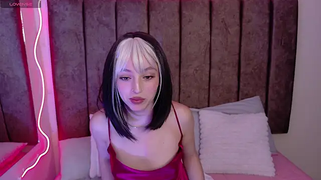 Megan  cole1 online show from 09-23-25, 04:48