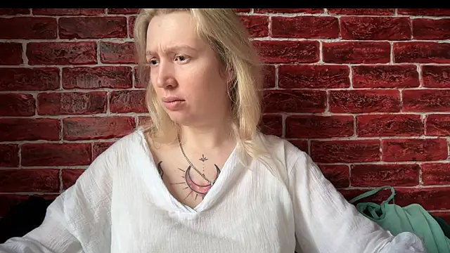 CitrusBlissss online show from 10-31-25, 02:45