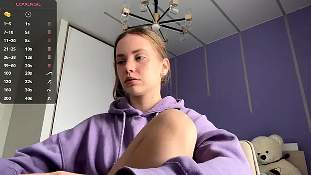 Snapshot of LinaMoonBlessed chatting on 10-14-25, 08:37 LinaMoonBlessed online show from 10-14-25, 08:37