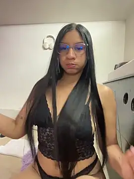 Snapshot of Danny_gonza chatting on 09-19-25, 01:51 Danny gonza online show from 09-19-25, 01:51