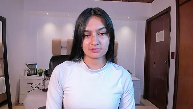 AidaJones online show from 10-10-25, 01:10