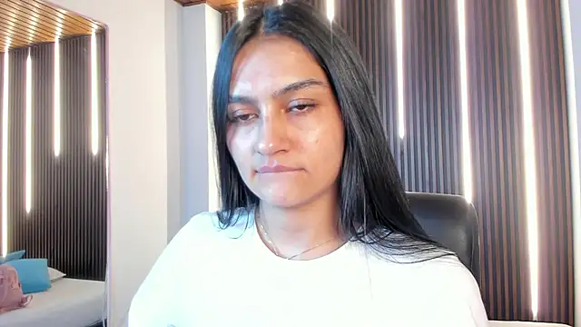 AidaJones online show from 10-28-25, 12:52