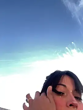 kiittyselenita online show from 04-12-26, 08:14