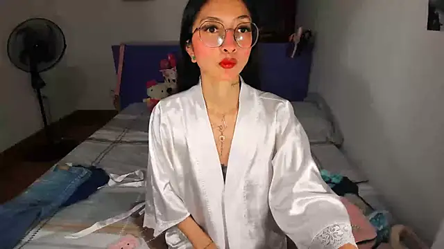 Anais lux online show from 05-15-26, 11:56