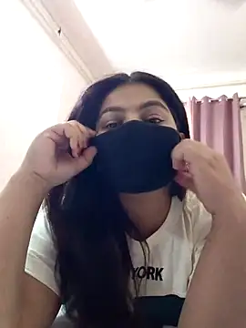 Snapshot of Aavya_007 chatting on 06-14-26, 03:19 Aavya 007 online show from 06-14-26, 03:19