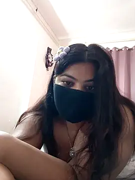 Snapshot of Aavya_007 chatting on 06-17-26, 04:37 Aavya 007 online show from 06-17-26, 04:37
