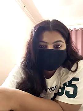 Snapshot of Aavya_007 chatting on 06-18-26, 04:24 Aavya 007 online show from 06-18-26, 04:24