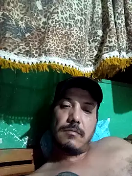 Snapshot of Ridick2025 chatting on 10-27-25, 01:09 Ridick2025 online show from 10-27-25, 01:09