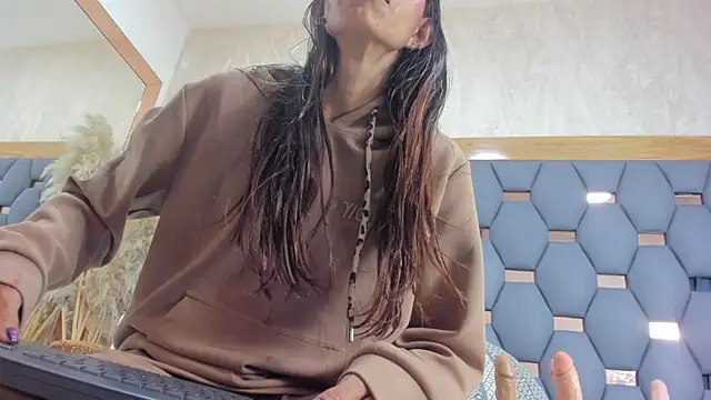 crystal sm online show from 03-27-26, 03:12