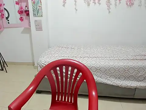 Snapshot of Liana_hot12 chatting on 10-02-25, 01:29 Liana hot12 online show from 10-02-25, 01:29