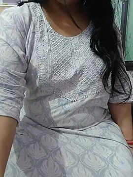 Snapshot of roshni_agrawal0 chatting on 07-04-26, 08:20 roshni agrawal0 online show from 07-04-26, 08:20