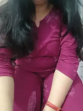 Snapshot of roshni_agrawal0 chatting on 07-08-26, 09:14 roshni agrawal0 online show from 07-08-26, 09:14