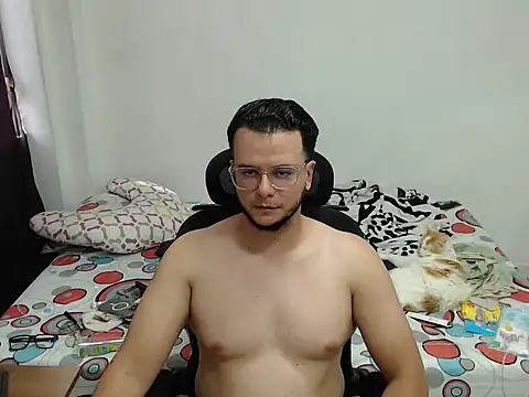 cloudsxxx online show from 03-31-26, 07:03