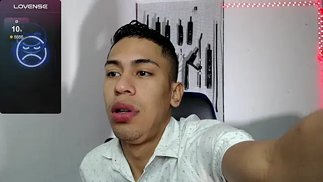 dylan apol0 online show from 09-28-25, 03:01