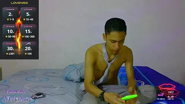 dylan apol0 online show from 04-21-26, 02:15