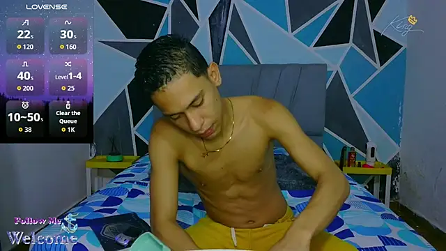 Snapshot of dylan_apol0 chatting on 05-30-26, 01:35 dylan apol0 online show from 05-30-26, 01:35