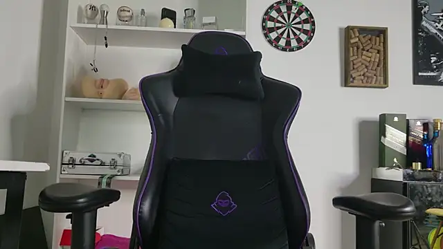 aaron nvk online show from 03-04-26, 09:10