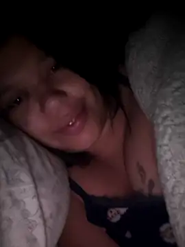 Snapshot of jojo_surfistinha89 chatting on 10-06-25, 04:43 jojo surfistinha89 online show from 10-06-25, 04:43