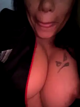 Snapshot of jojo_surfistinha89 chatting on 10-31-25, 03:13 jojo surfistinha89 online show from 10-31-25, 03:13