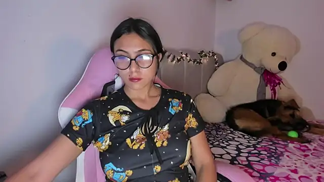 Sarahcutexoxox online show from 04-19-26, 04:12