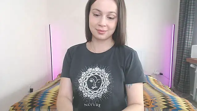 Snapshot of lustxSALLY chatting on 07-20-26, 06:28 lustxSALLY online show from 07-20-26, 06:28