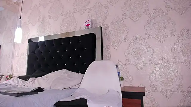 ThiagoBlaze online show from 09-13-25, 02:55