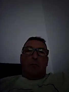 Oorse1966 online show from 10-20-25, 08:31