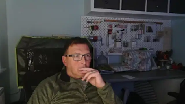 Oorse1966 online show from 11-24-25, 05:01