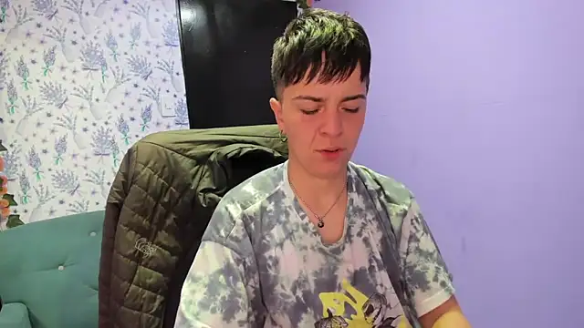  Hannah Hot online show from 10-17-25, 02:15