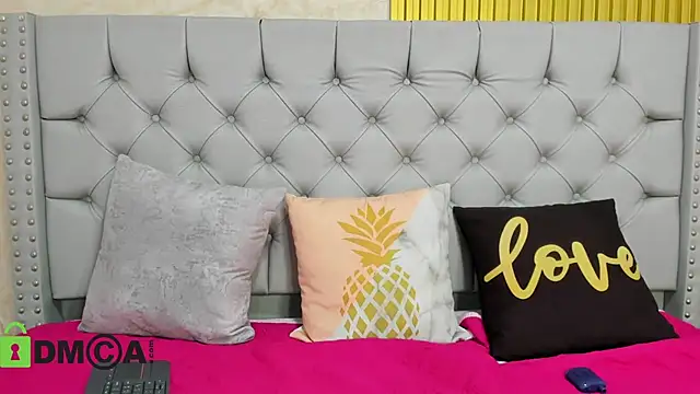 Skarlet 04 online show from 11-13-25, 06:51